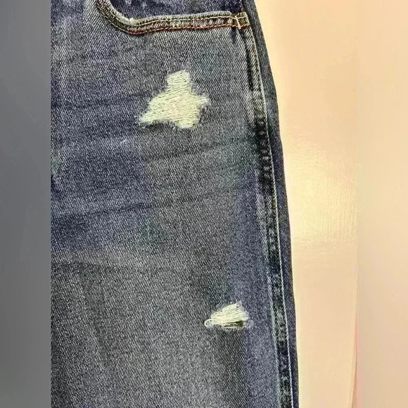 BNWT Hollister Curvy Ultra  High Rise Mom Jeans Size 00R - Picture 10 of 15
